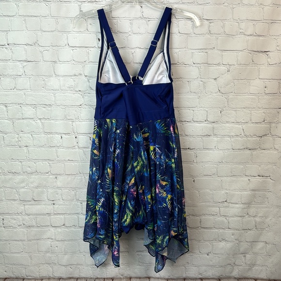 BloomChic Blue Tropical Ruched Handkerchief Hem Crisscross Swim Dress Plus Sz 1X - Picture 7 of 8